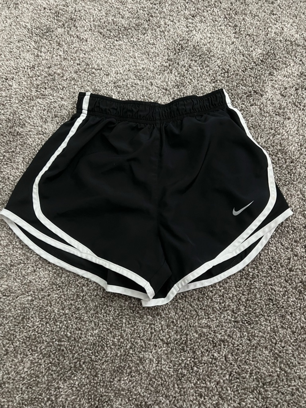 Nike Tempo Dri-FIT Mid-Rise 3-Inch Running Shorts